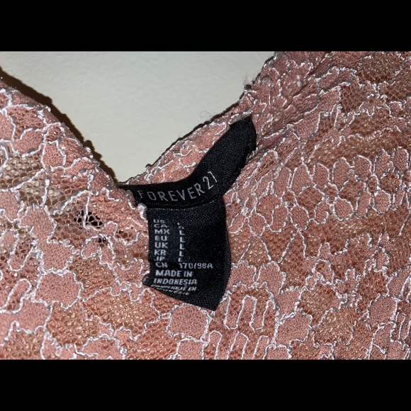 Dress - Picture 4 of 4